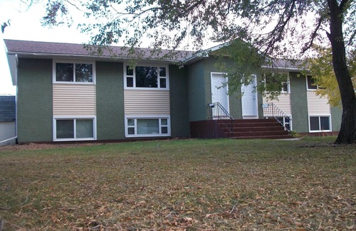 Red Deer Apartment | Relaxing Red Deer Suite - Private & Comfortable