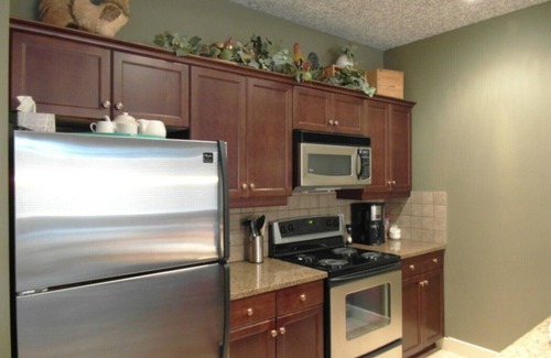 East Kootenay Hotel | Relaxing Resort Retreat - Swim Golf Or Ski 3 Bedrooms at Bighorn Meadows