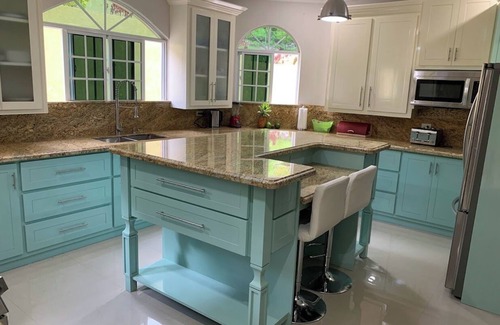 Seaford Town House | Relaxing retreat at Paradise Palms Estate. Minutes away from Appleton Estate.