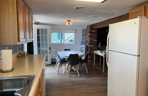 Lakeview House | Relaxing Retreat Bella Lakehouse on Townline Laken
