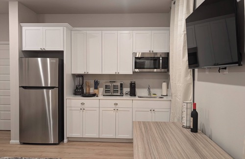 Fort Lewis Apartment | Relaxing Retreat in Graham – Private Entry, Kitchen & Scenic Views!
