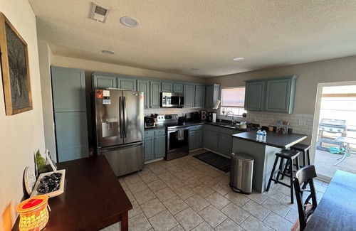St. Robert House | Relaxing Retreat Near Ft Wood - Military and Veteran Friendly Home