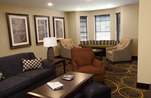 Rossford Condo | Relaxing Retreat Near Downtown Toledo | Fitness Center + Free Breakfast!