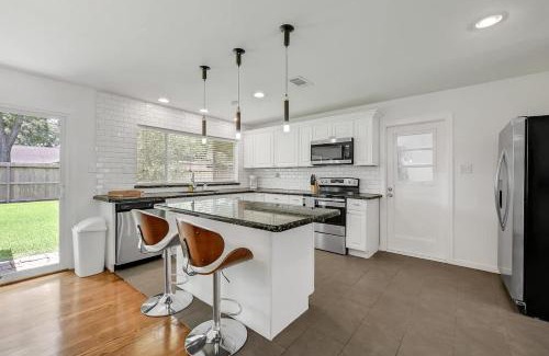 Houston House | Relaxing Retreat with Spacious Living & Cozy Vibes