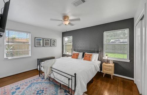 Houston House | Relaxing Retreat with Spacious Living & Cozy Vibes
