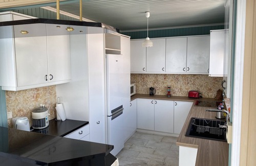 Selinia House | Relaxing Seaside House