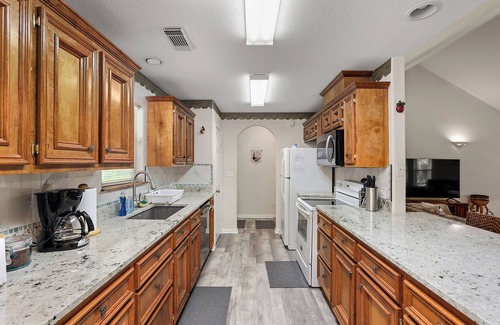Santa Fe House | Relaxing single-family house on a 2-acre land between Houston and Galveston