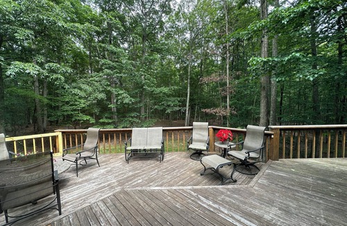 Saint Andrews House | Relaxing, spacious home nestled in the woods and near Sewanee's main campus.