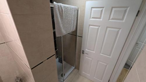 Bleary Apartment | Relaxing Stay in Craigavon at Power-Quinn English