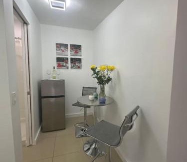 Pembroke Pines Apartment | Relaxing Studio Getaway w BBQ, Patio and Parking