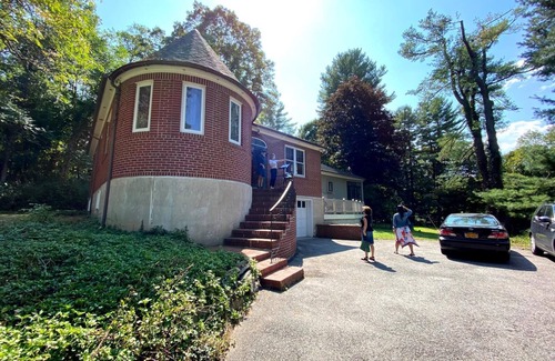 Lewisboro House | Relaxing summer retreat across from 4,000-acre reservation