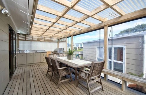 Omaha House | Relaxing sun drenched beach house with sea views ideally suited to families