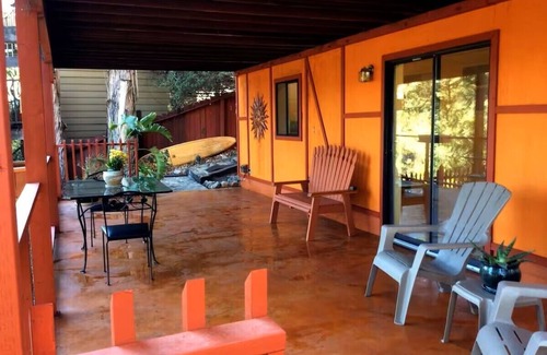 Fernwood Apartment | Relaxing Topanga Retreat with Stunning Canyon Views