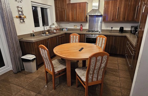 Mickleover House | Relaxing Townhouse with spacious interior in Derby near Nottingham