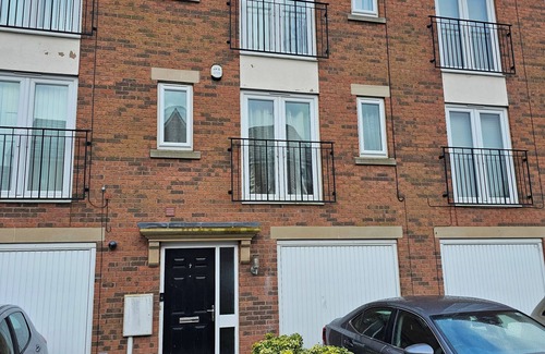 Mickleover House | Relaxing Townhouse with spacious interior in Derby near Nottingham