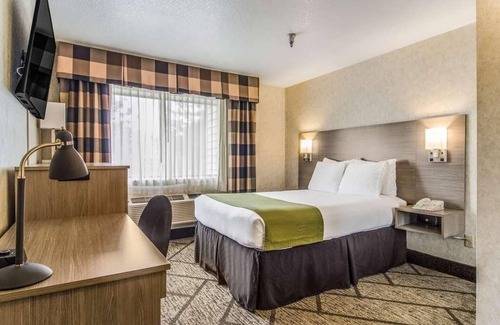 Poulsbo Resort | Relaxing Trip! Stay at GuestHouse Poulsbo! Free Breakfast, Free Parking!