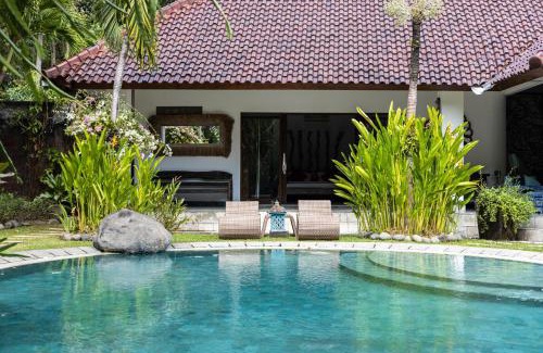 Umalas Villa | Relaxing Tropical Oasis nestled between Canggu & Seminyak