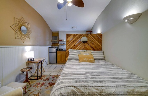 Ukiah Apartment | Relaxing Ukiah Retreat - Steps From Downtown!
