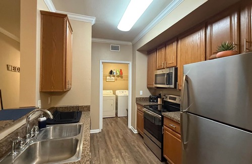 The Colony Apartment | Relaxing vacation home in North Texas. Fun attractions in every direction