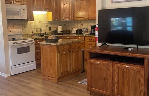 Chico House | Relaxing vacation home with waterfront access for fisherman and families.