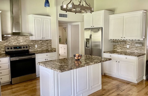 Bellair House | Relaxing Vibes at this 3 bedroom house with Pool