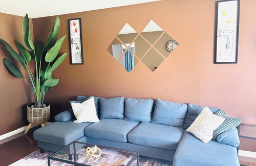 Winnipeg House | RelaxInn Home