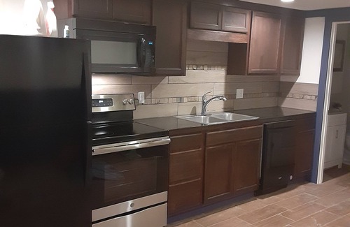 Bryan House | RELLIS area Farm Living 10 Minutes From Downtown Bryan, 15 min Kyle Field