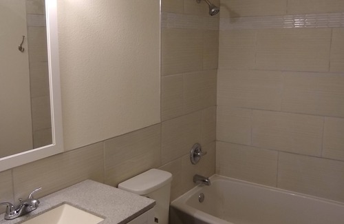 Bryan House | RELLIS area Farm Living 10 Minutes From Downtown Bryan, 15 min Kyle Field