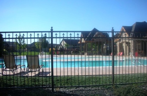 Meridian House | Relocation Specialists, Community pool, close to everything in Treasure Valley!