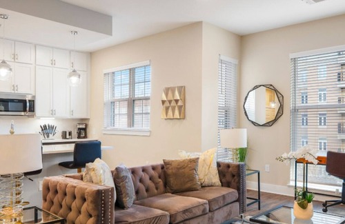 Charlotte Center City Condo | Reluxme | Chic 2BR High-Rise Near Attractions