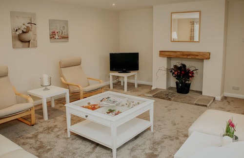 Easton on the Hill House | Remarkable 3-Bed House in Easton-on-the-Hill