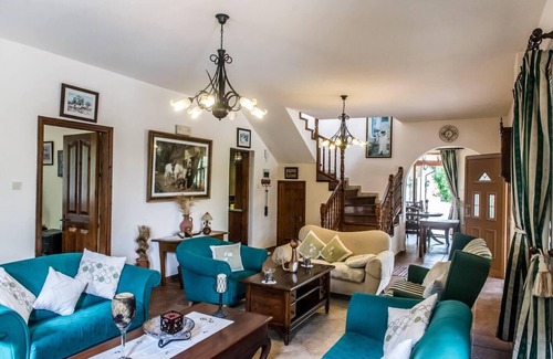 Miliou Villa | Remarkable 5-Bed Villa in Miliou Village Paphos