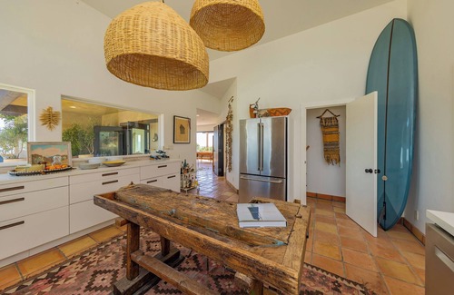 Ojai House | Remarkable 50 acre Organic Farm, the best views of Ojai Valley 5 mins from town.