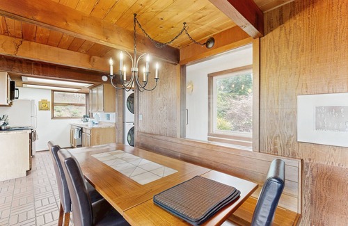 Mendocino House | Remarkable Home with Sea View Deck, Free WifI, and Fireplace - Dog-Friendly
