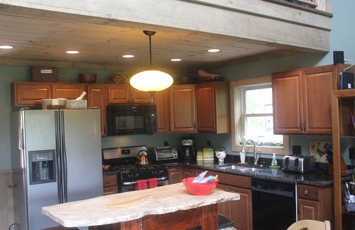 Highlands Cabin | ~Remarkable *HOT TUB* Mountaintop Getaway~ At 3975 Ft!