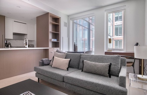 Shawmut Apartment | Remarkable South End Jr 1BR w/Gym, nr Groceries, by Blueground