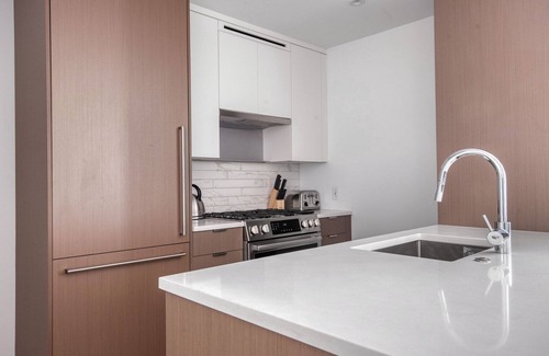 Shawmut Apartment | Remarkable South End Jr 1BR w/Gym, nr Groceries, by Blueground