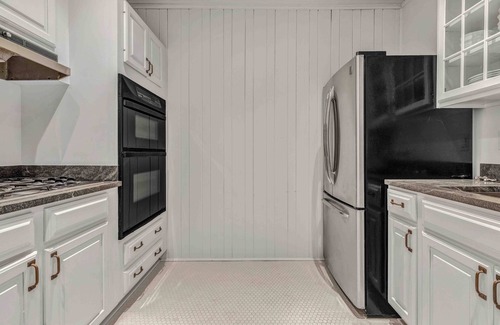 Cambridge Other | Remarkable waterfront property on 270 acres