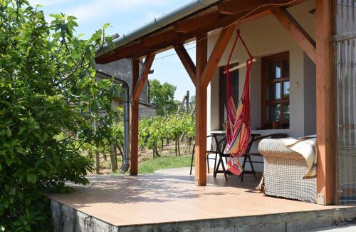 Nagyharsany House | Remete-lak