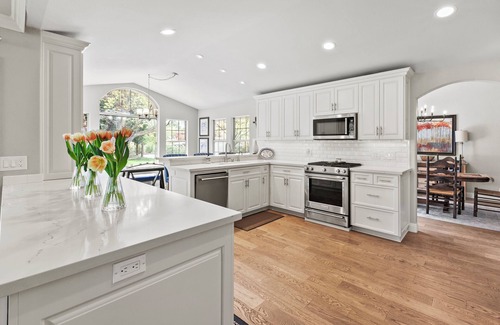 Templeton House | Remodeled 1-Acre Templeton Escape w/Fire Pit