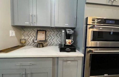 Near West Side House | Remodeled 1890 Chicago Greystone, 4bd 3.5ba & Gym