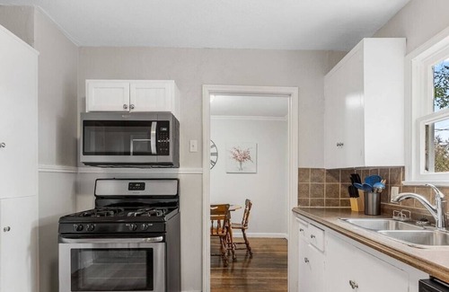 Wichita Falls House | Remodeled 3 Bedroom close to Air Force in Wichita Falls.
