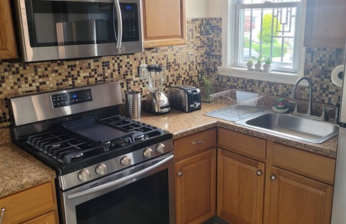 Philadelphia House | REMODELED 3 BEDROOM HOUSE LOCATED NEAR THE AIRPORT AND ALL MAJOR INTERSTATES