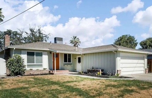 Livermore House | Remodeled 3 bedroom home close to downtown