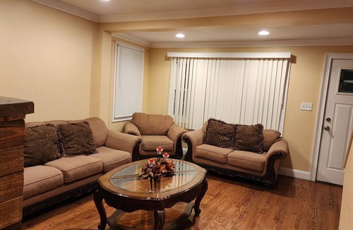 East Orange House | Remodeled 3 bedroom 1.5 bathroom house