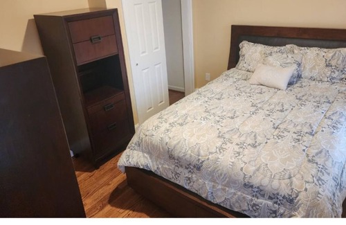 East Orange House | Remodeled 3 bedroom 1.5 bathroom house