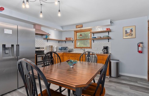 Pepin House | Remodeled 4 Bed Home by Wedding Venues w/Bonfire