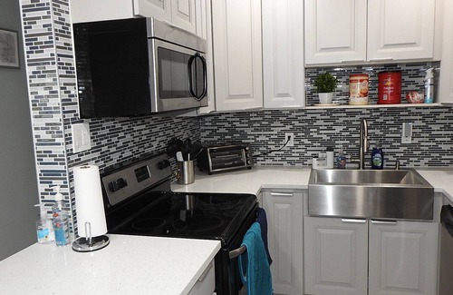 Fort Lauderdale House | Remodeled 4 bedroom - 5 beds 2 full baths house 10 miles to Ft. Lauderdale beach