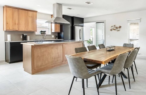 Plano House | Remodeled 4 bedroom home with pool and pool table