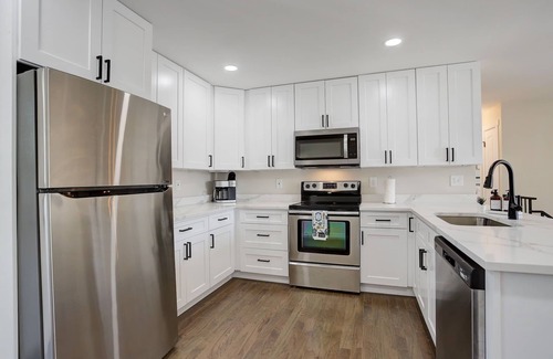 Northwest Arvada House | Remodeled 4 bedroom*Hot Tub* Pool Table